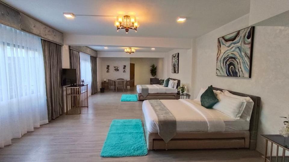 Casa La Silvinas Hotel & Event Resort タガイタイ エクステリア 写真