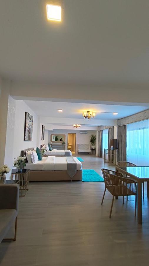Casa La Silvinas Hotel & Event Resort タガイタイ エクステリア 写真