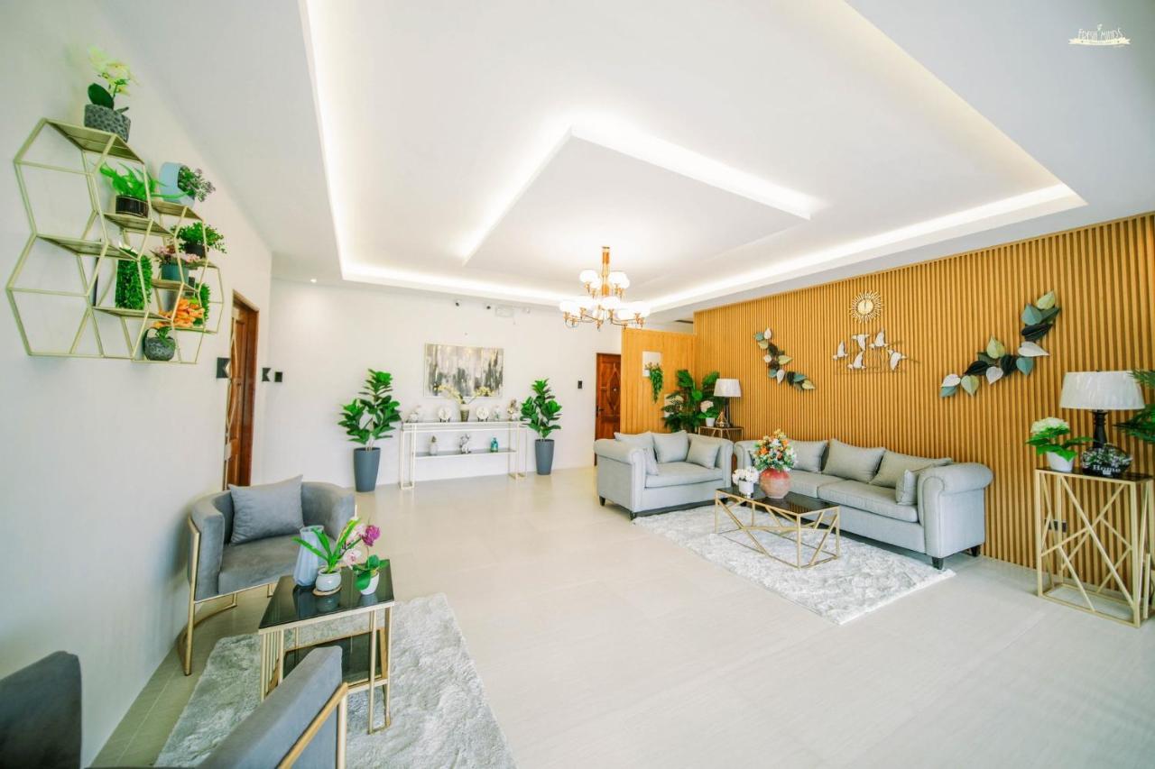 Casa La Silvinas Hotel & Event Resort タガイタイ エクステリア 写真