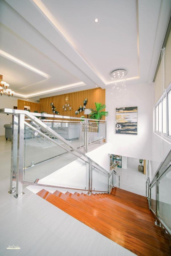 Casa La Silvinas Hotel & Event Resort タガイタイ エクステリア 写真
