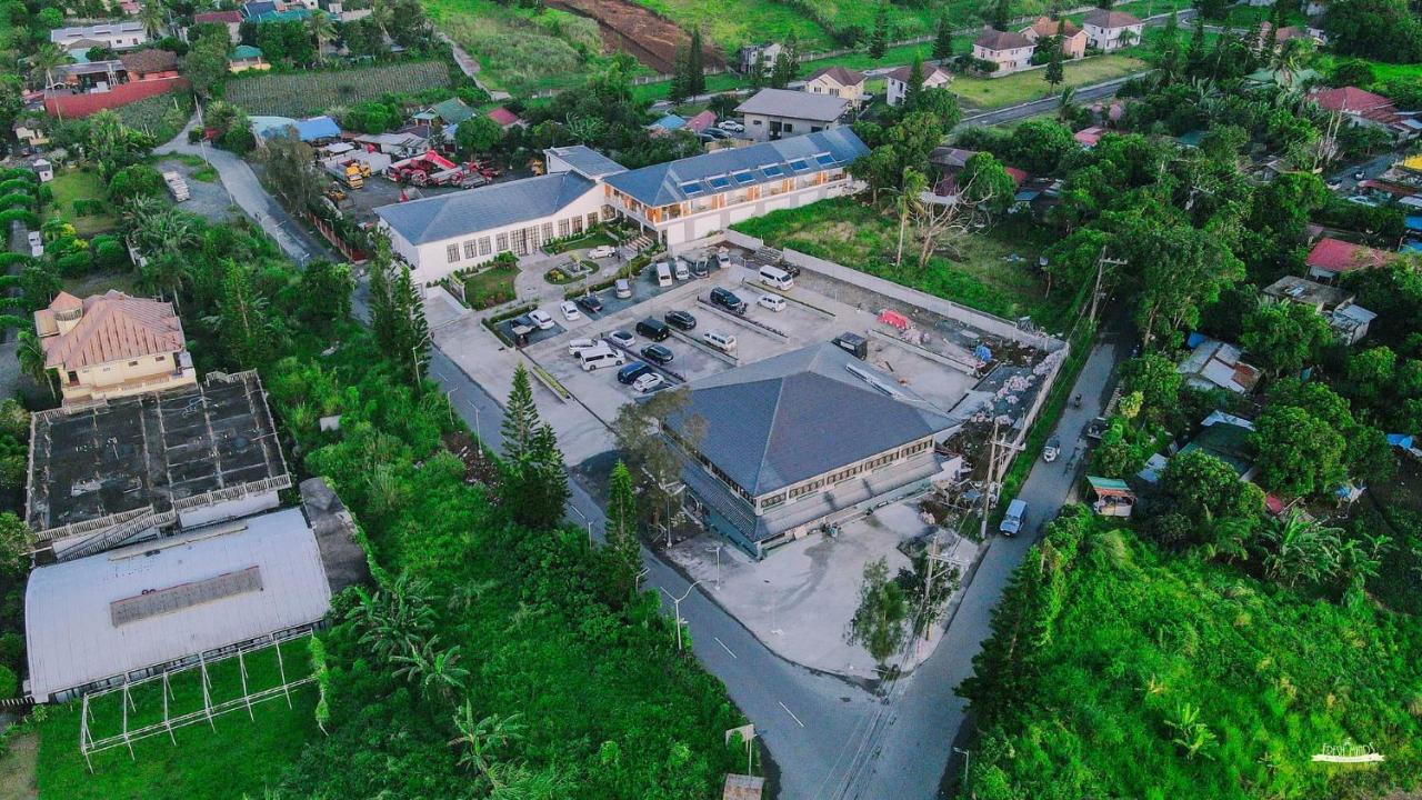 Casa La Silvinas Hotel & Event Resort タガイタイ エクステリア 写真
